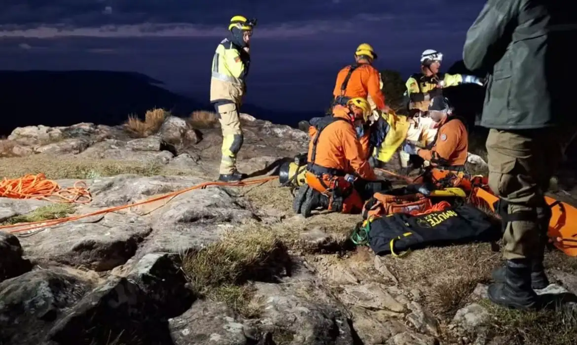Equipe de resgate no Cânio Fortaleza (RS) | foto: CRBM / Divulgação